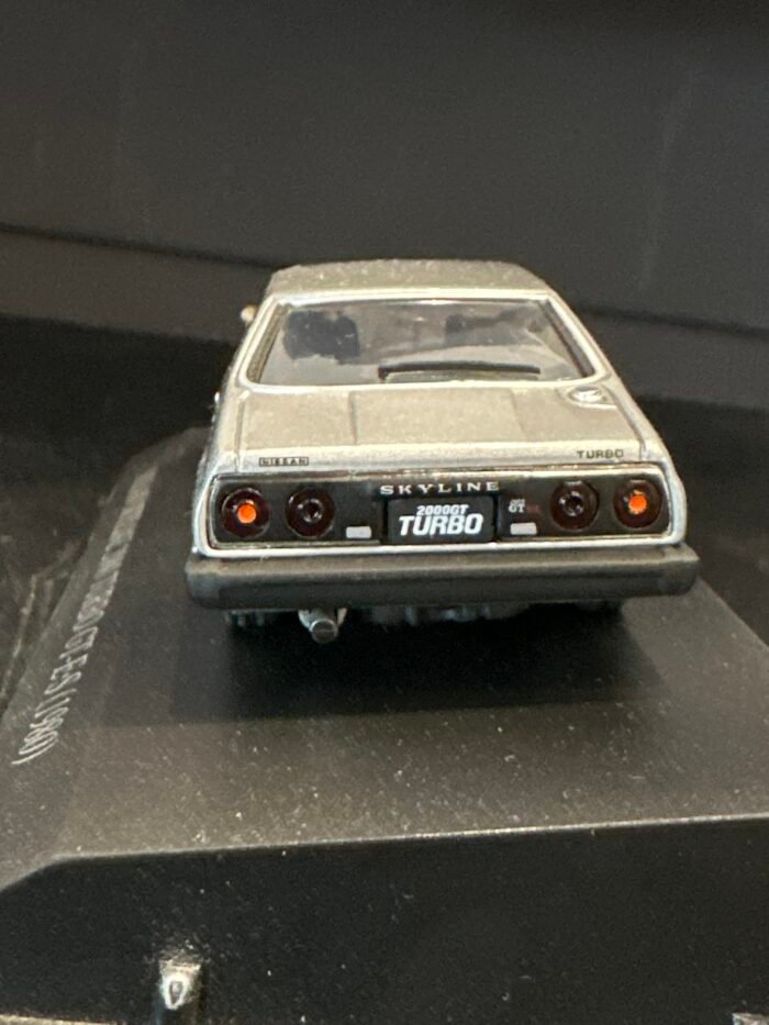 Nissan Skyline 2000 Turbo GT-E•S 1980 Silver 1:43 - Image 4