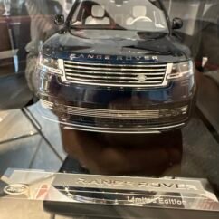 Range Rover 1:18 Blue