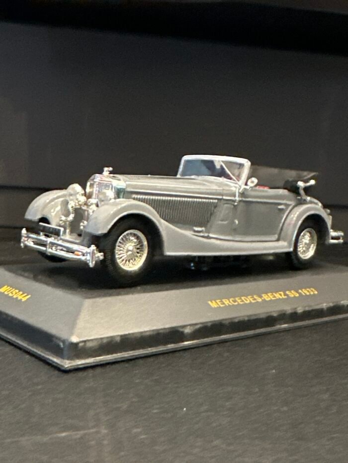 Mercedes Benz SS 1933 Gray 1:43 - Image 2