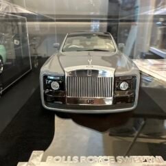 Rolls Royce Sweptail 1:18 Gray
