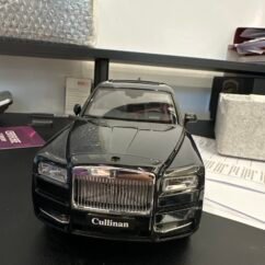 Rolls Royce Cullinan 1:18 Black