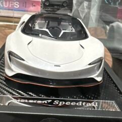 McLaren Speedtail 1:18 White