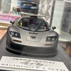 McLaren F1 GTR 1:12 Black
