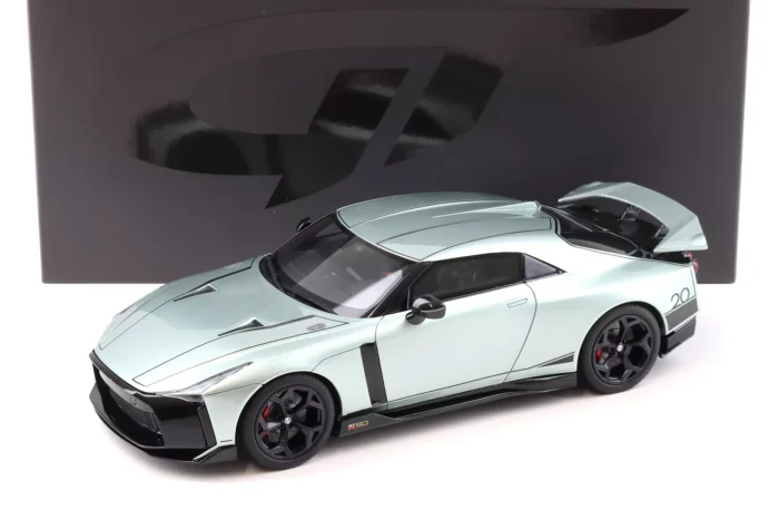 GT Spirit GT284 Nissan GTR R50 Coupe 2021 Light Green Metallic 1:18