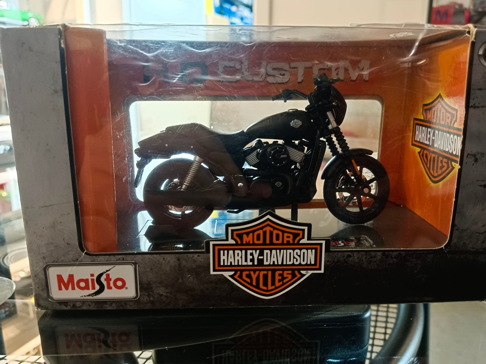 2015 Street 750 Motorcycles (Matte Black) 1:18