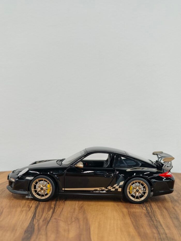 Porsche 911 GT3 RS 1:18 Black - Image 7