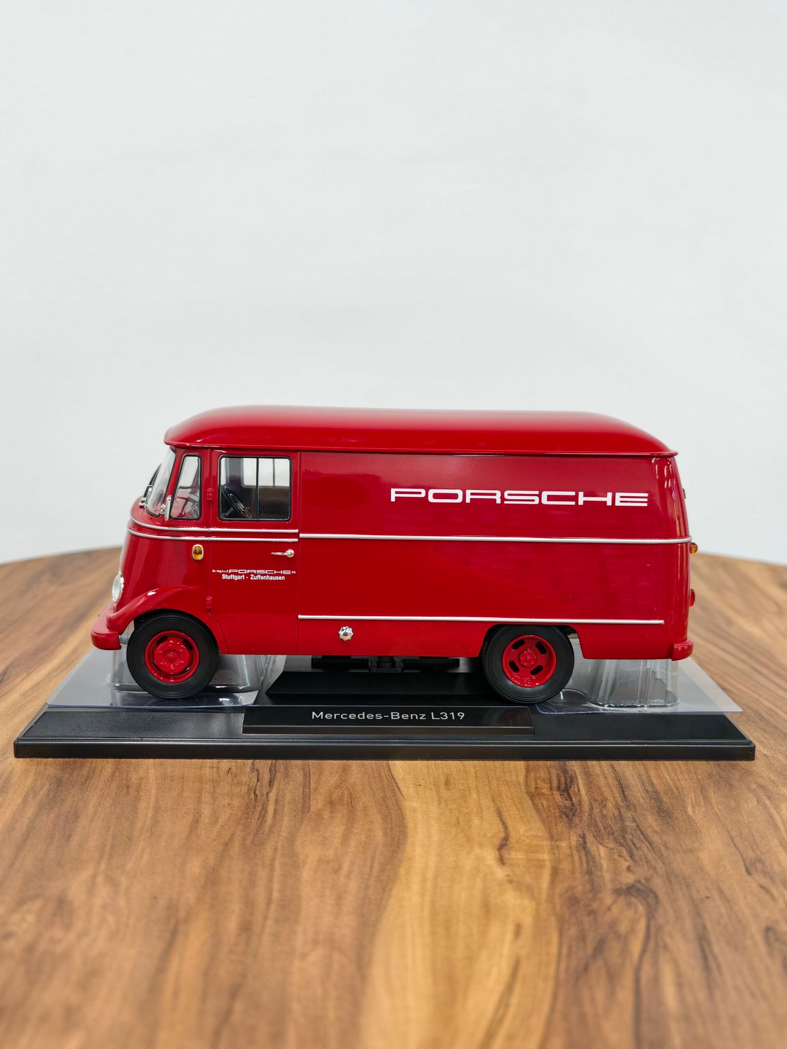 Mercedes Benz L319 - Image 5