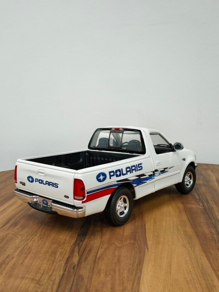 Polaris Genesis with Ford pick up & trailer 1:18 White - Image 7
