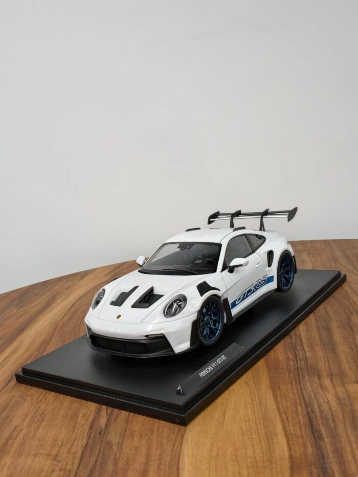 Porsche 911 GT3RS White 1:18 - Image 3