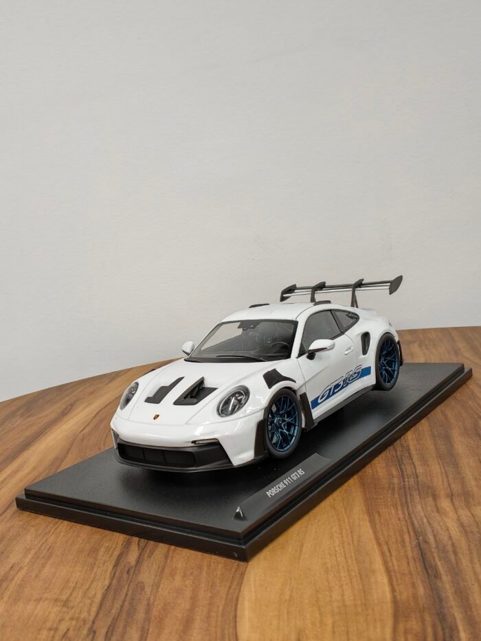 Porsche 911 GT3RS White 1:18