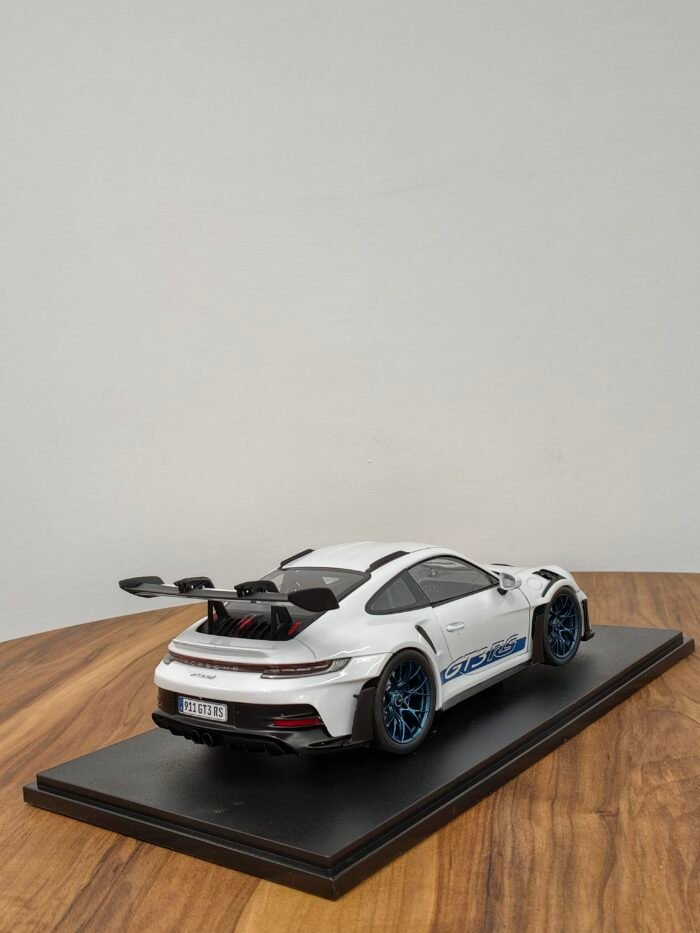 Porsche 911 GT3RS White 1:18 - Image 2