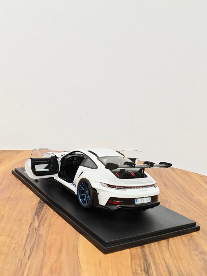 Porsche 911 GT3RS White 1:18 - Image 5
