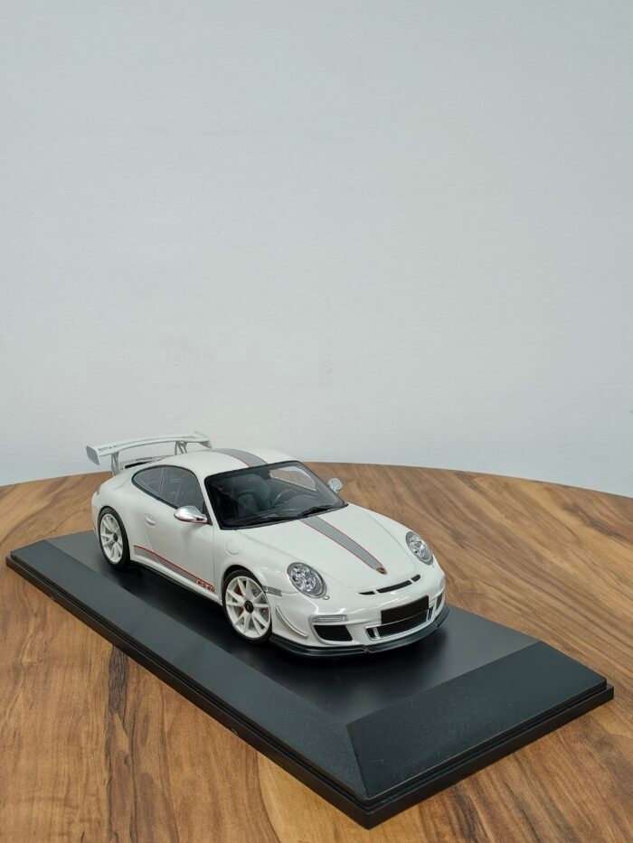 Porsche 911 GT3RS White 1:18 - Image 2