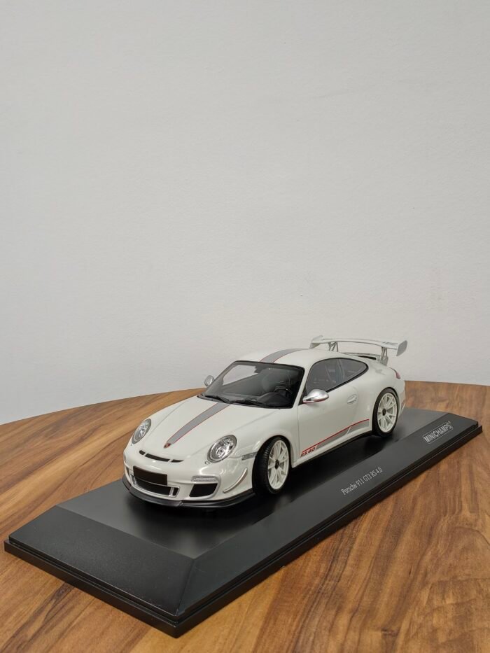 Porsche 911 GT3RS White 1:18