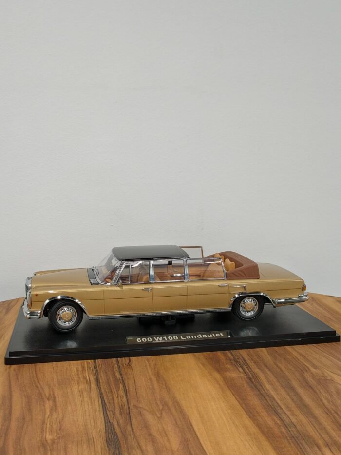 Mercedes Benz 600 W100 Landaulet 1:18 - Image 6