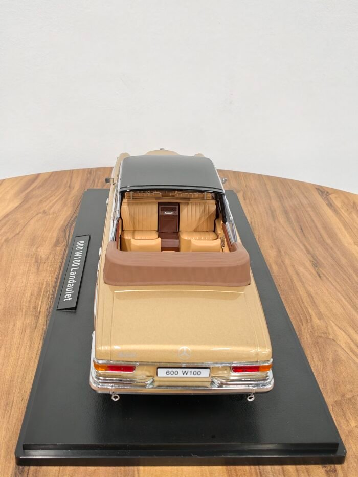Mercedes Benz 600 W100 Landaulet 1:18 - Image 3