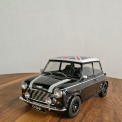 Mini Cooper LHD 1:12 Black
