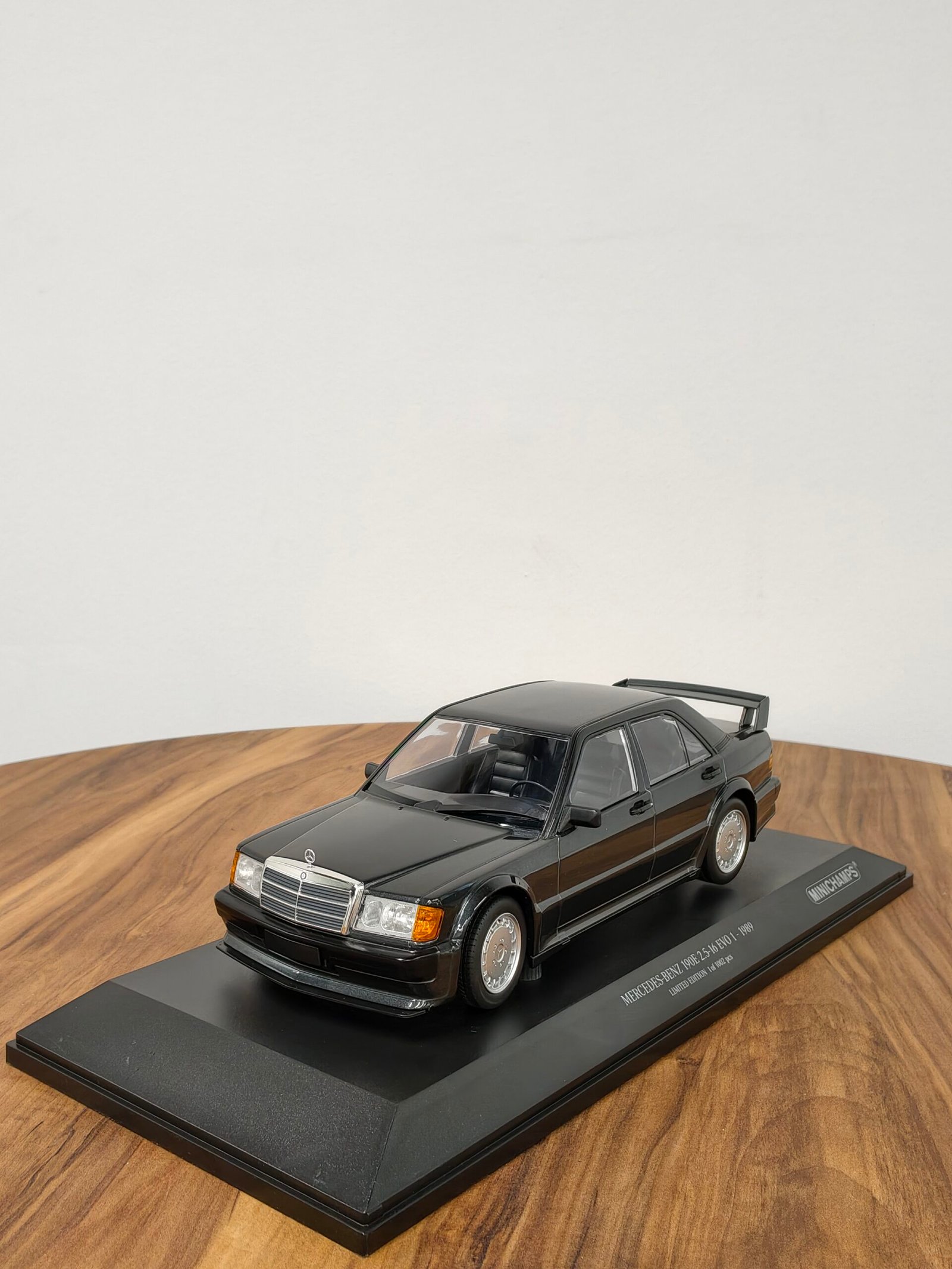 Mercedes Benz 190E 2.5-16 Evo 1-1989 Black 1:18