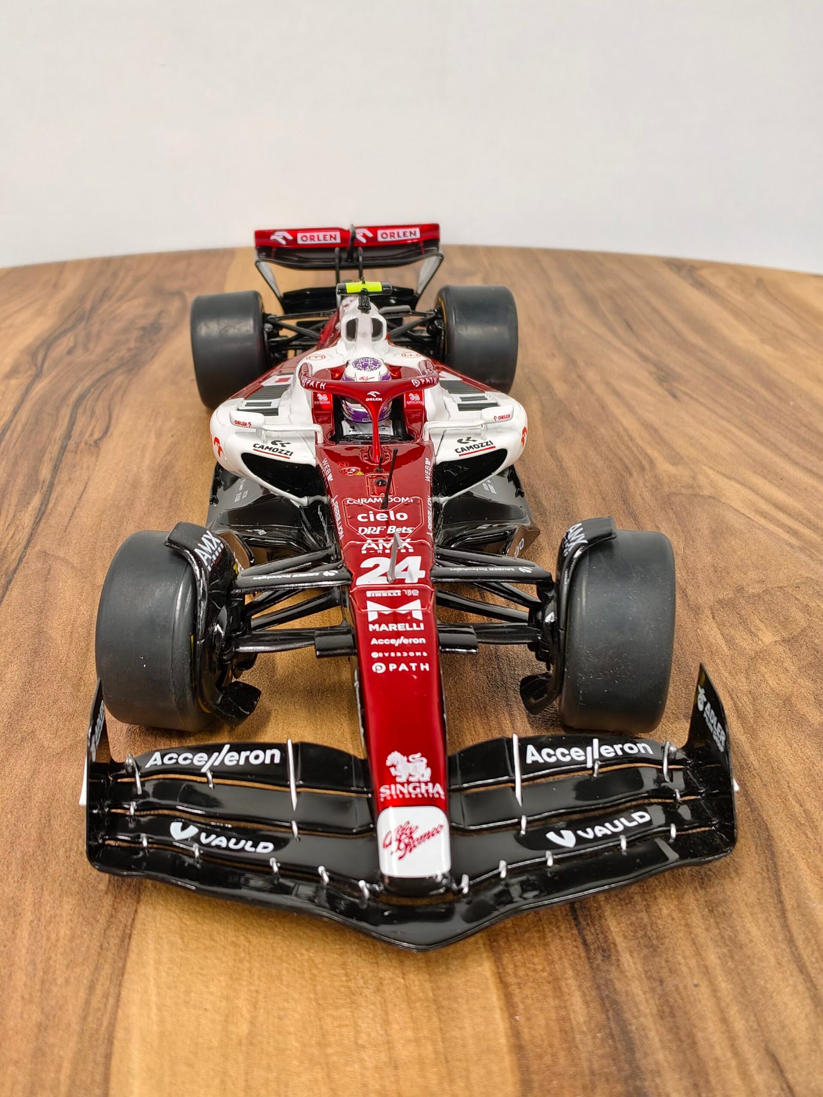 Alfa Romeo C42 Canada GP 1:18 Red