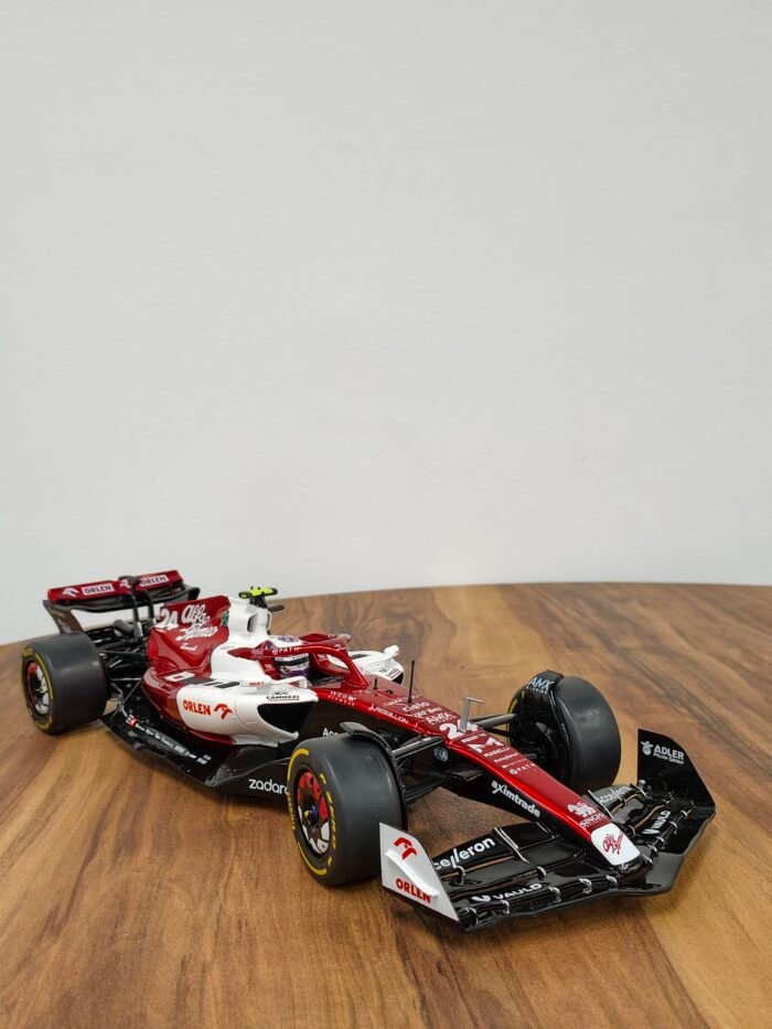 Alfa Romeo C42 Canada GP 1:18 Red - Image 6