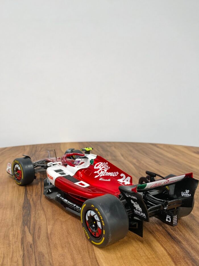 Alfa Romeo C42 Canada GP 1:18 Red - Image 5