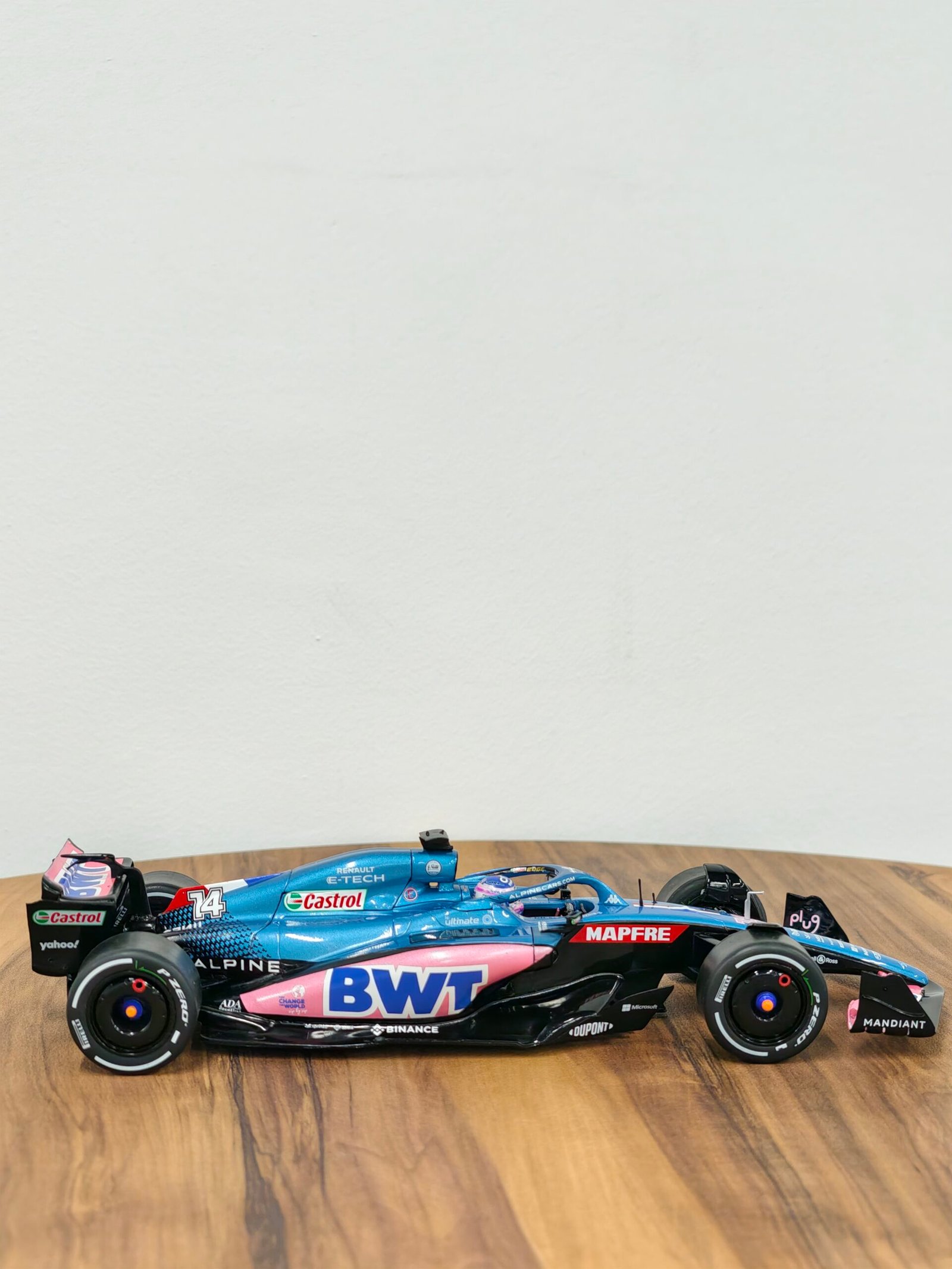 Alpine A522 Monaco GP 2022 1:18 Blue & Black - Image 2