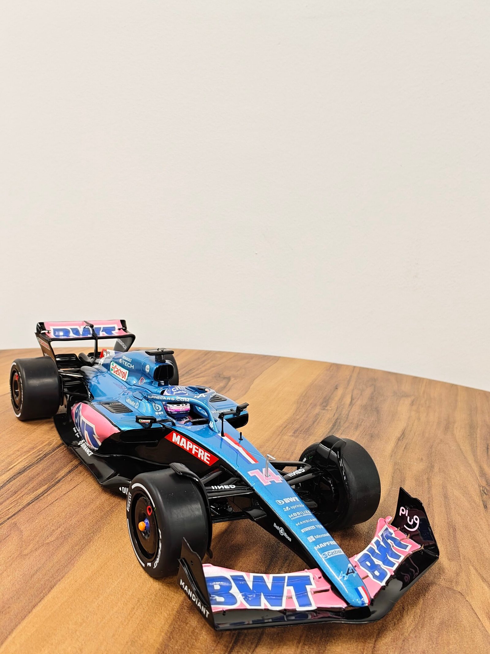 Alpine A522 Monaco GP 2022 1:18 Blue & Black - Image 8