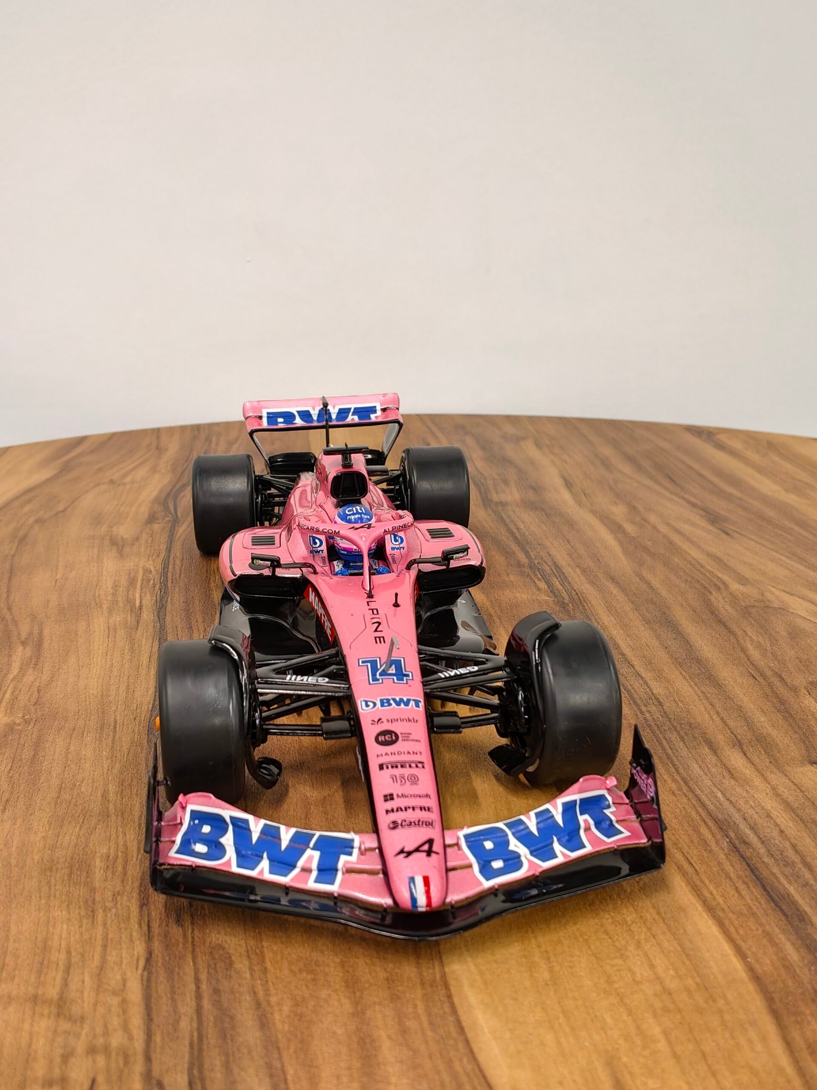 Alpine A522 Bahrein GP 2022 1:18 Pink