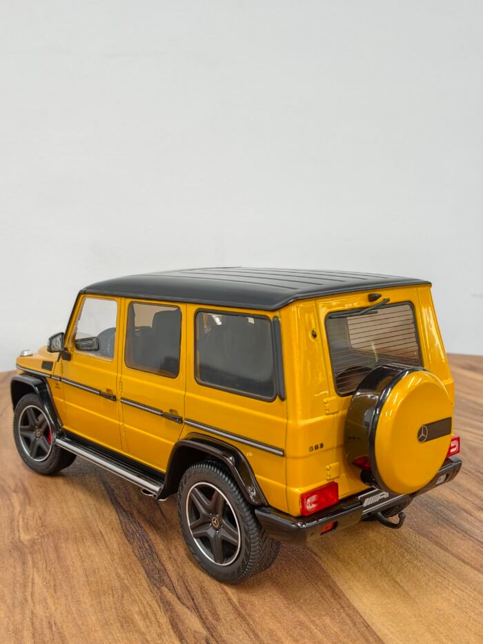 Mercedes-AMG G63 Yellow 1:18 - Image 3