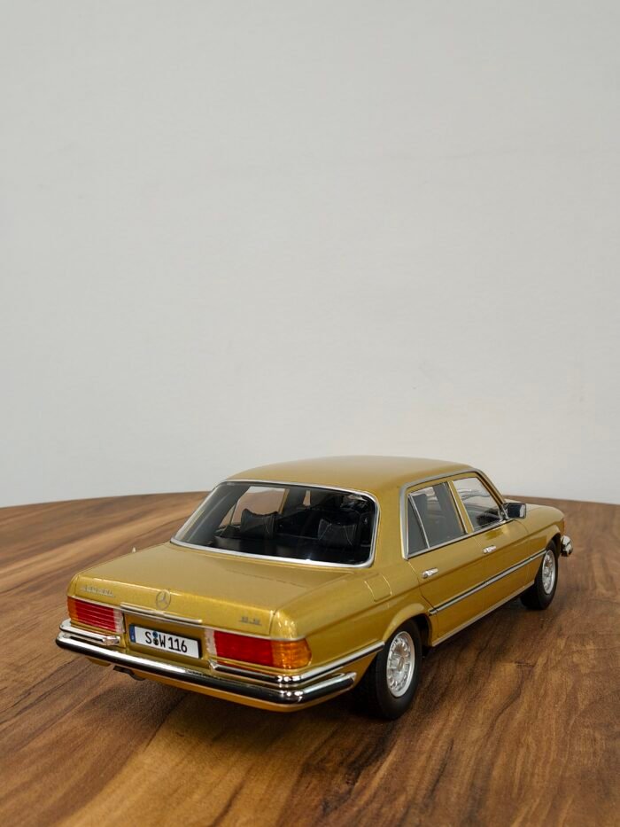 Mercedes Benz S-Class W116 Golden Yellow 1:18 - Image 4