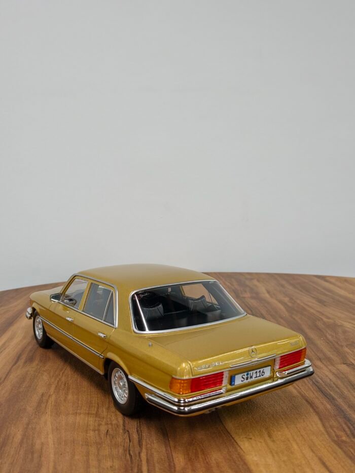 Mercedes Benz S-Class W116 Golden Yellow 1:18 - Image 3