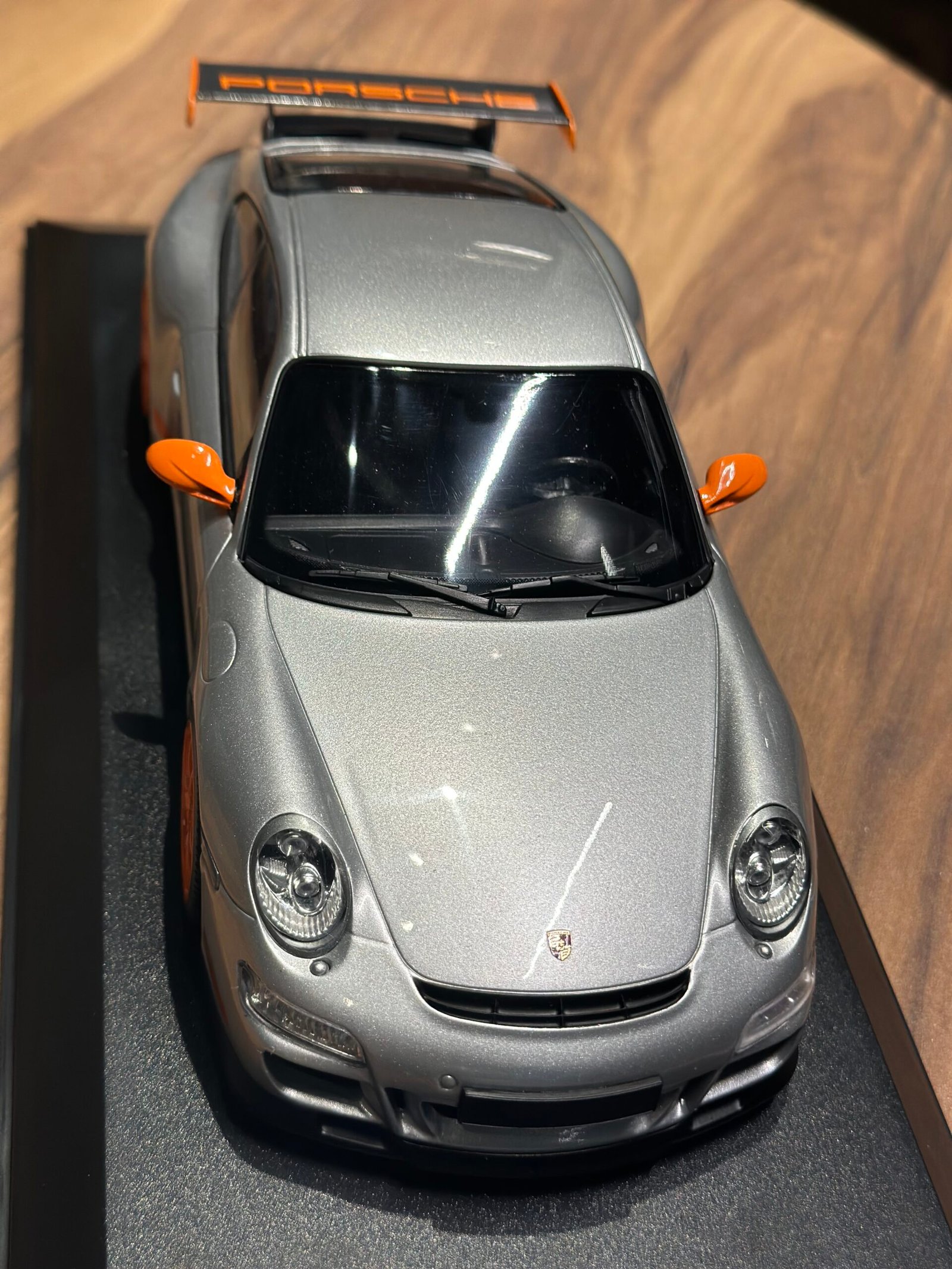 Porsche 911 GT3 RS 1:18 Gray - Image 3