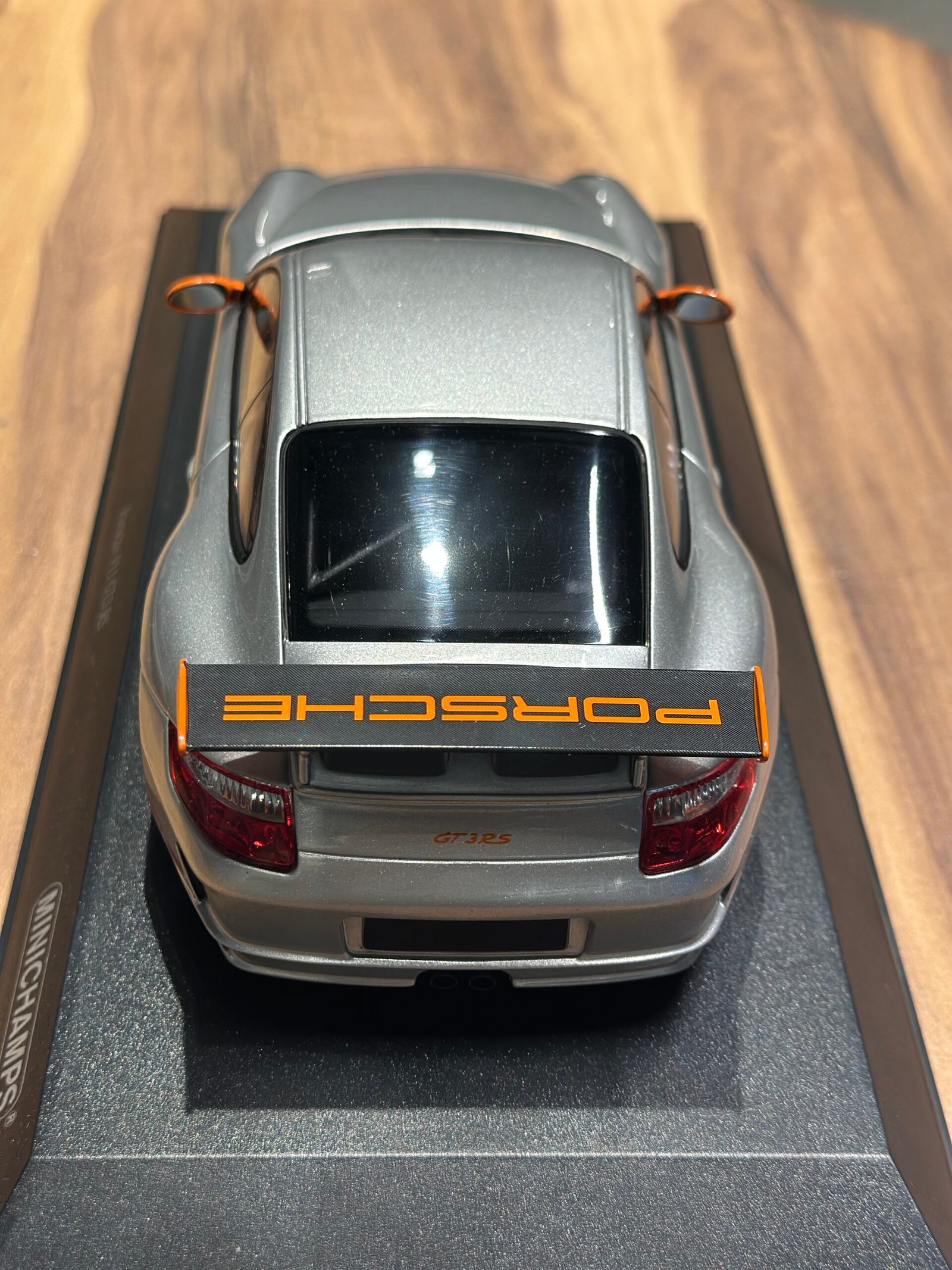 Porsche 911 GT3 RS 1:18 Gray - Image 5