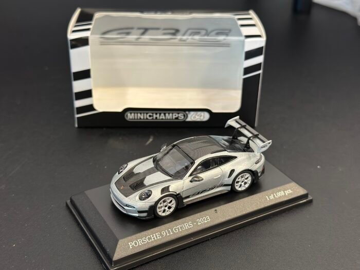 Porsche 911 GT3RS-2023 Silver 1:64 - Image 7