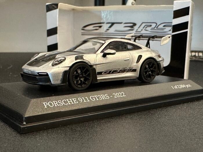 Porsche 911 GT3RS-2022 Silver 1:64