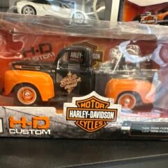 1948 Ford F-1 Pickup 1958 FLH DUO GLIDE 1:24 Black & Orange