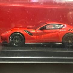 Ferrari F12tdf 1:64 Red