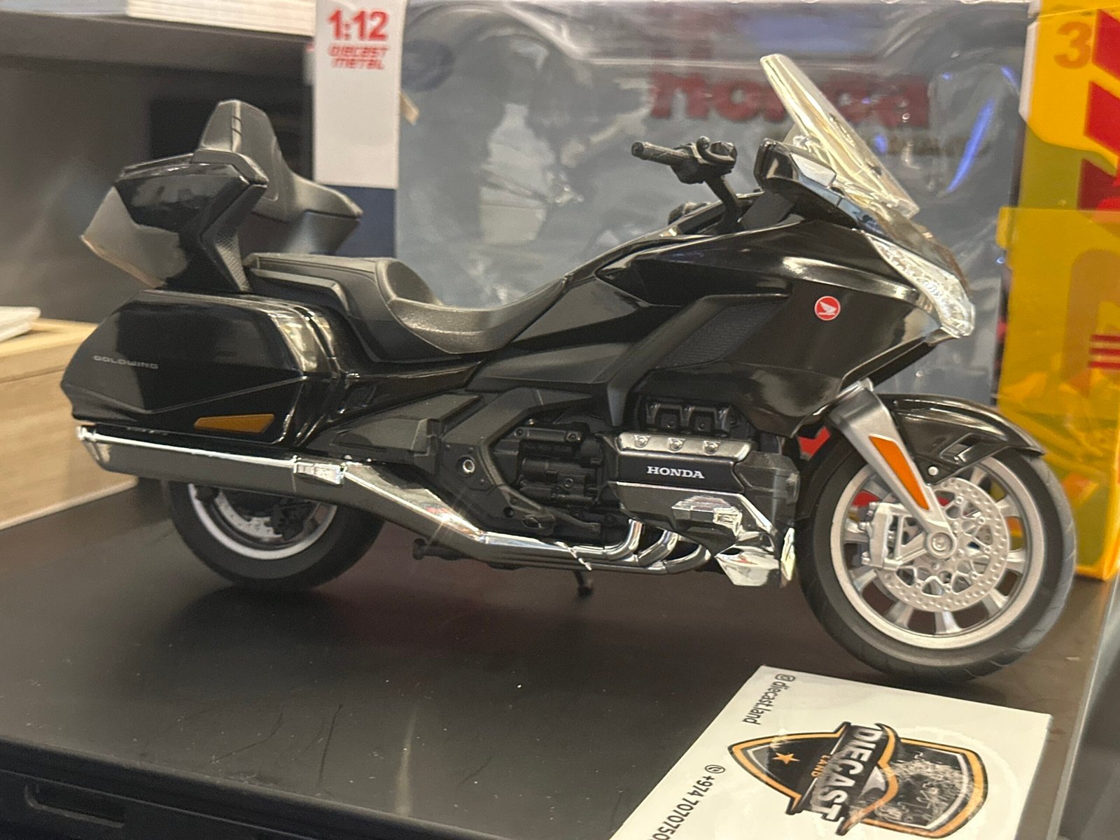Honda Goldwing Motor Cycles 1:12 Black