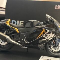 Diecast Suzuki Motorcycle 1:12 Black