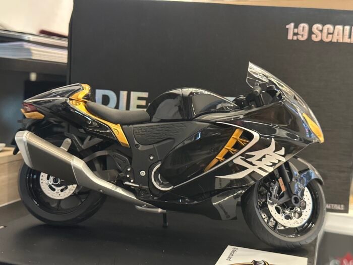 Diecast Suzuki Motorcycle 1:12 Black