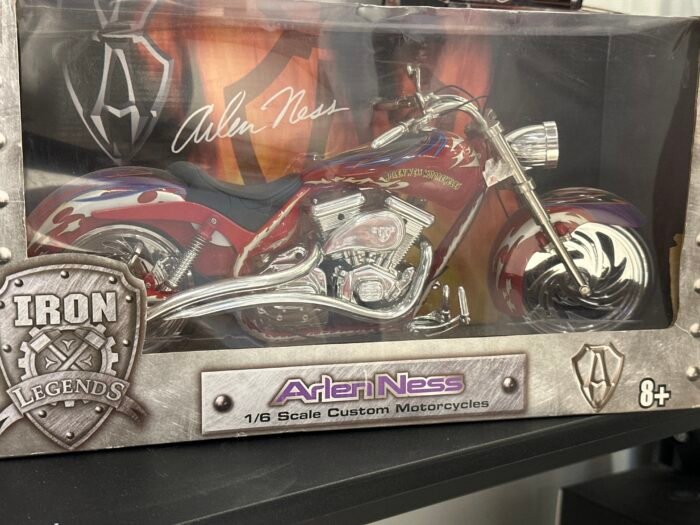 ArlenNess MotorCycles 1:6 Red