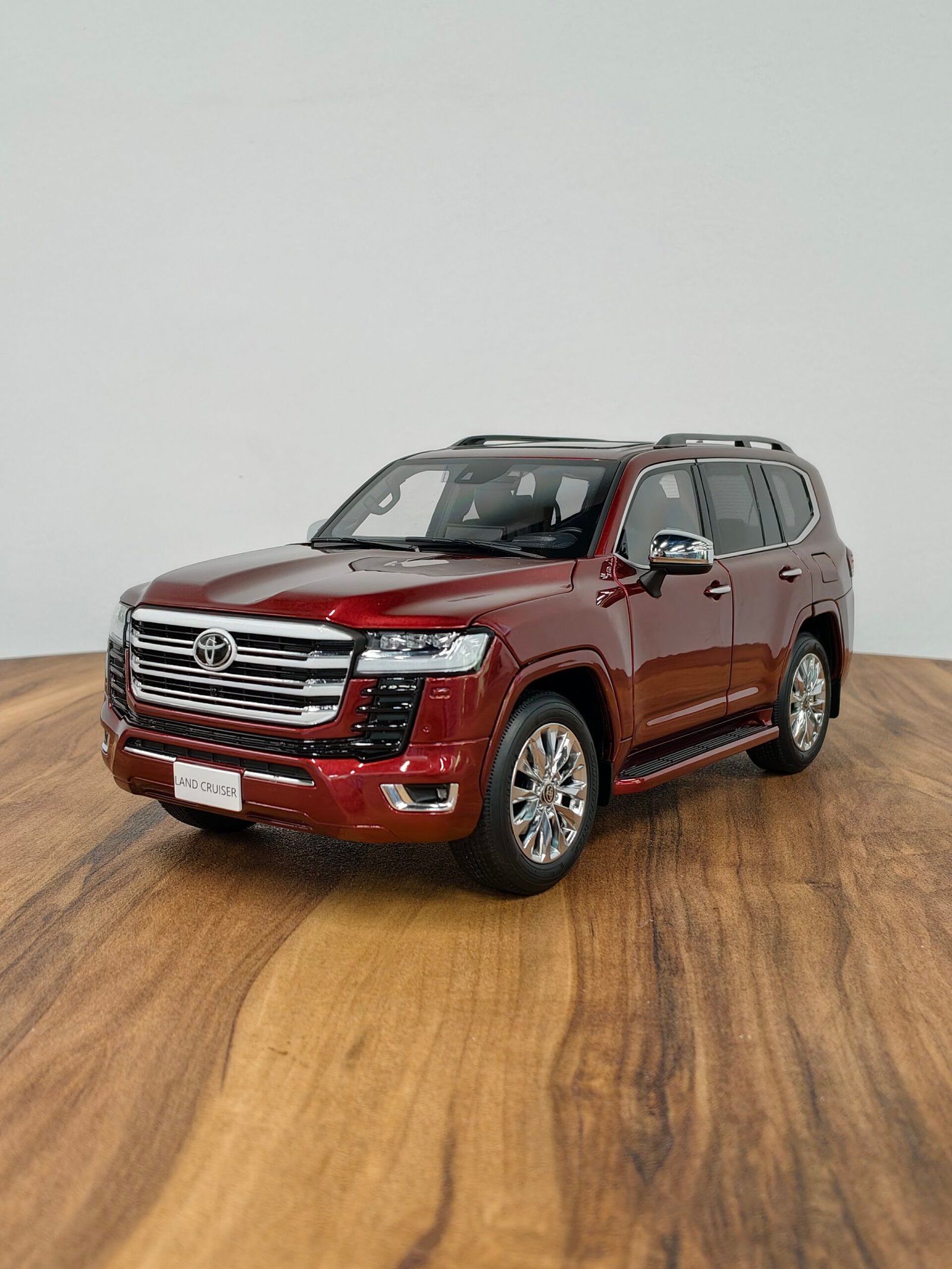 Toyota Land Cruiser Lc300 Zx (Red) 1:18