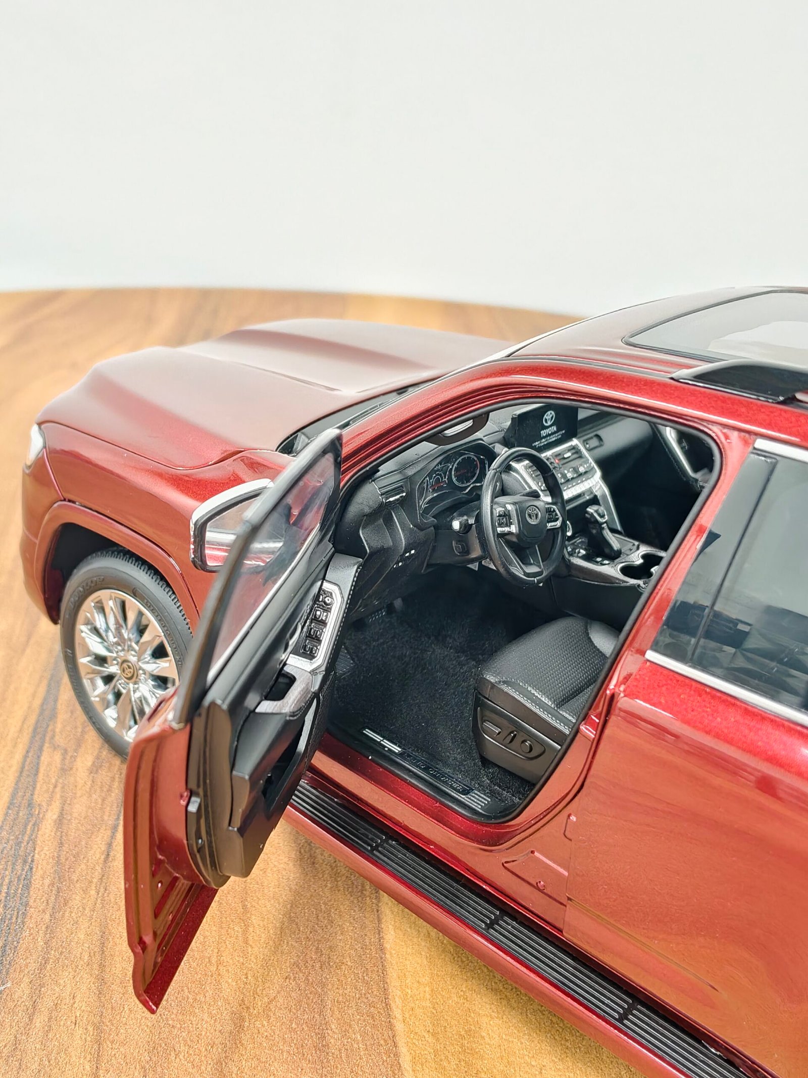Toyota Land Cruiser Lc300 Zx (Red) 1:18 - Image 5