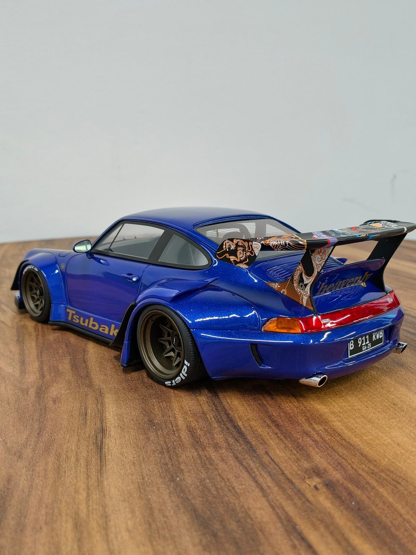 Porsche 911 993 RWB Body Kit Tsubaki 2019 Blue GT Spirit GT857 1:18 Rauh Welt - Image 9