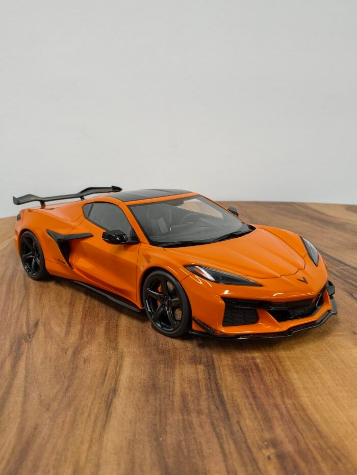GT Spirit 2023 Chevrolet Corvette C8 Z06 Orange Tint 1:18 - Image 6
