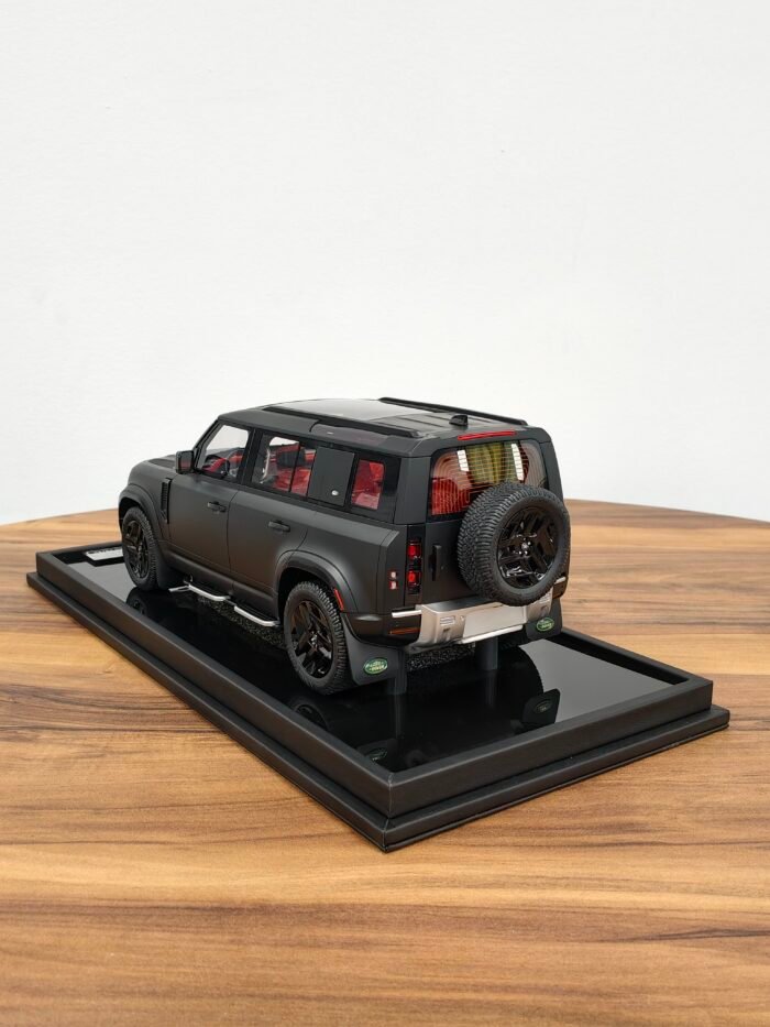 Land Rover Defender 110 Matt Black 1:18 - Image 8