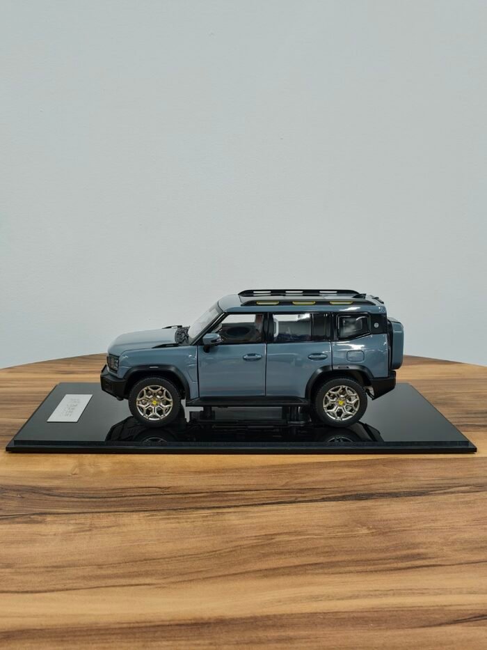 JETOUR Auto 1:18 Gray - Image 6