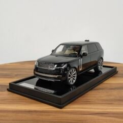 Range Rover 1:18 Black