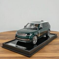 Range Rover 1:18 British Green