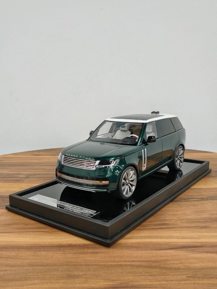 Range Rover 1:18 British Green
